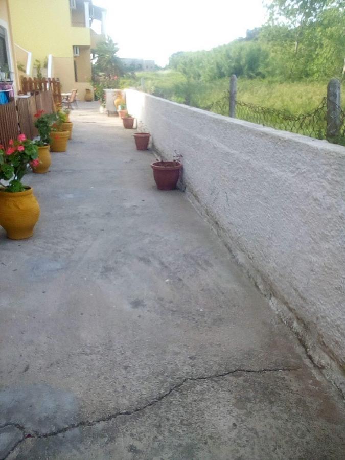 Chrysanthi Melitsa Apts. Sidari  Exterior photo